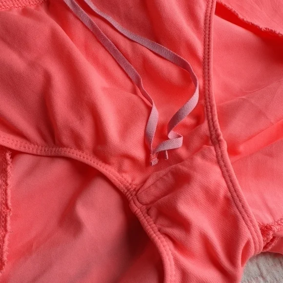 #29 REEBOK Shorts - Picture 5 of 8